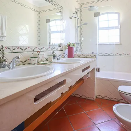 Hébergement de vacances Casa Pepa-paca - Swiming Pool & Air Condition - - Sesmarias - By Bedzy Albufeira